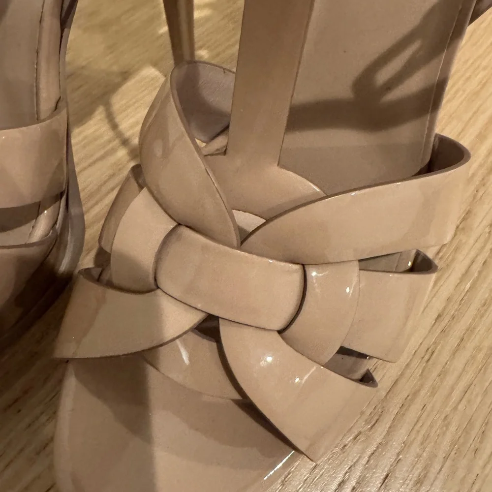 Saint Laurent Blush Patent Leather T-Strap Knot Heels - Picture 7 of 16